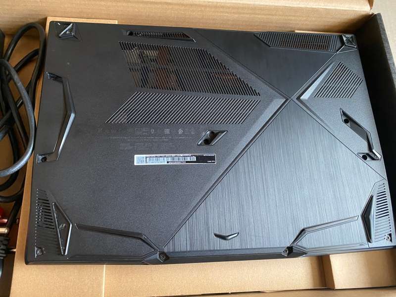 BOXED MSI GF63 Thin  Gaming  i5-11400 15.6` FHD 8GB RAM 512GB SSD 4GB NVIDIA GeForce GTX1650